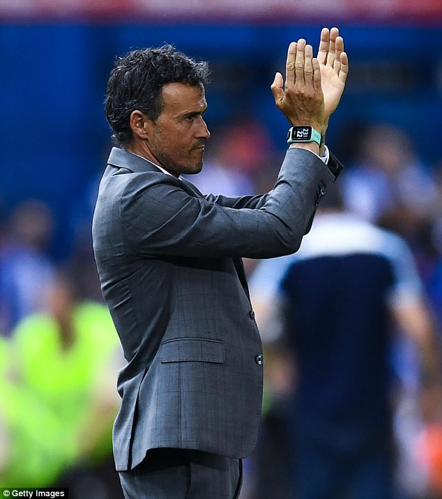 Hình ảnh: Sau Chelsea đến lượt Arsenal cũng tăm tia HLV Luis Enrique