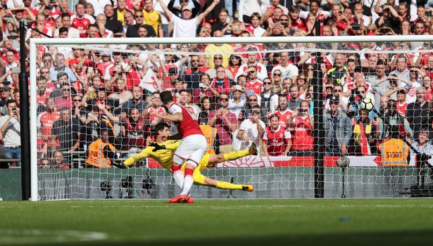 Hình ảnh: Arsenal giành danh hiệu gần nhất, Siêu Cúp Anh 2017, sau khi hạ Chelsea ở loạt đá 11m