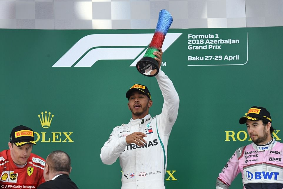 hình ảnh: Hamilton đã có màn thắng chặng đầu tiên kể từ US GP 2017