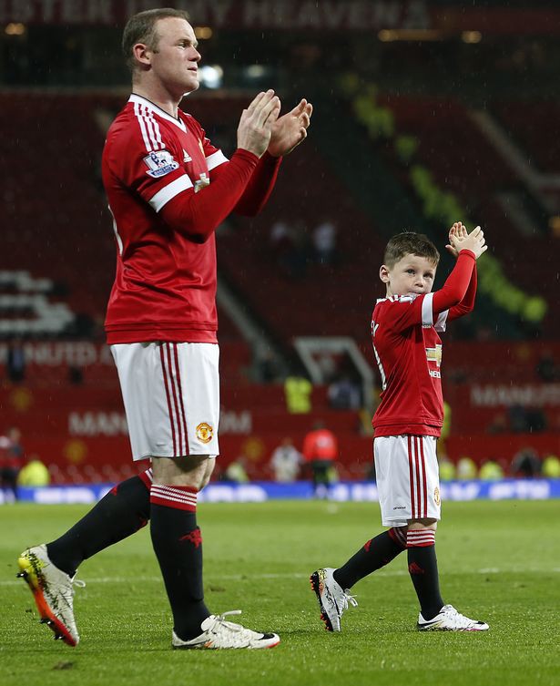 Rooney ''con'' gia nhập lò đào tạo trẻ Man Utd