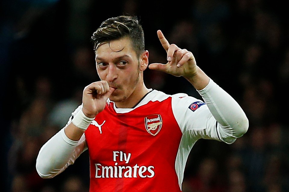 Hình ảnh: Mesut Ozil sắp sửa ký gia hạn với Arsenal