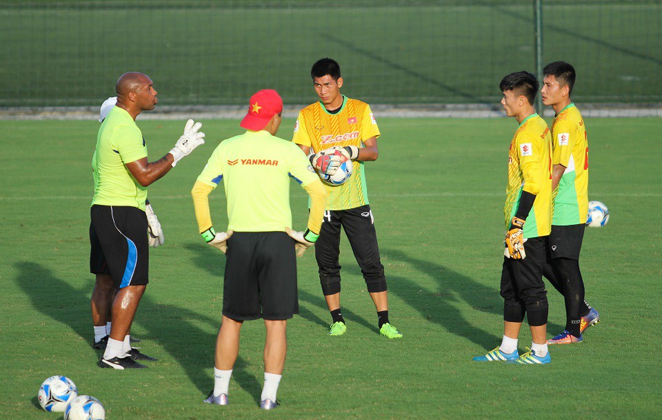 Ông Jason Brown lạc quan về cơ hội phát triển của các thủ môn Việt Nam.