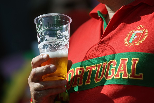Các hãng bia của Bồ Đào Nha kiếm bộn tiền trong những dịp EURO và World Cup.