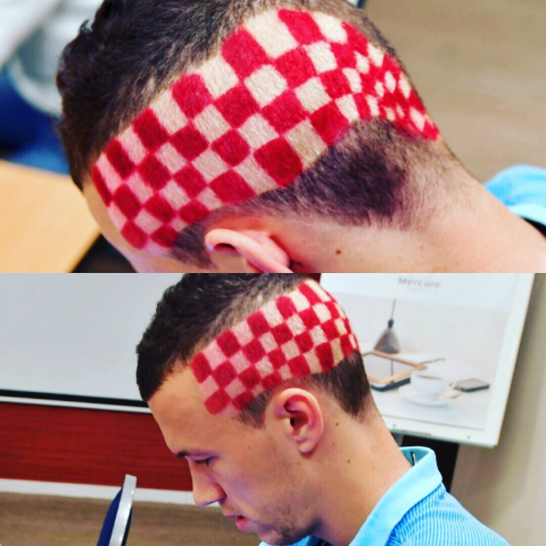 Kiểu tóc của tiền đạo Ivan Perisic trong trận đấu ngày hôm nay.