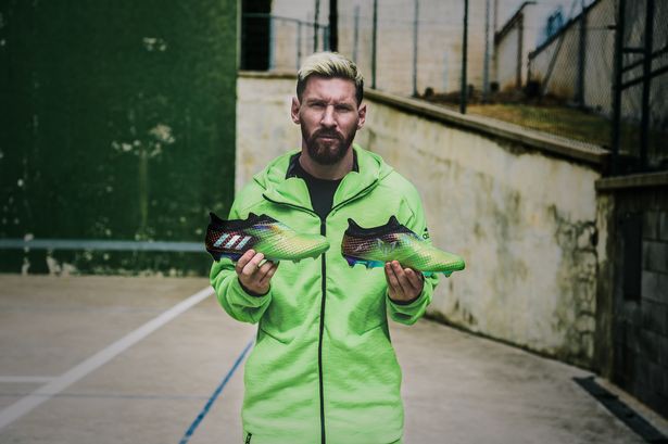 Messi và món quà mới nhất từ phía Adidas.