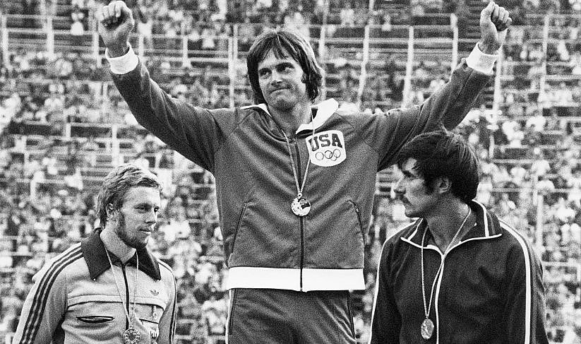 Bruce Jenner (giữa).