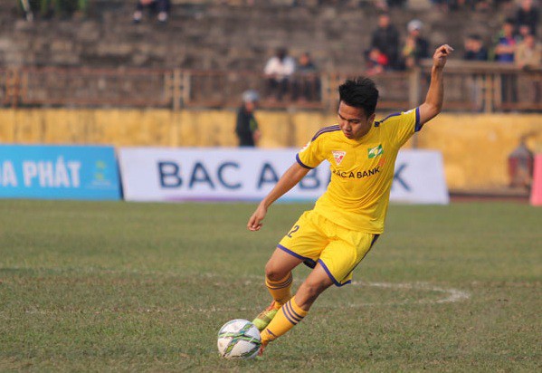 Khắc Ngọc ghi bàn ở 2/3 chiến thắng của SLNA tại V.League 2017. Ảnh: SLNAFC