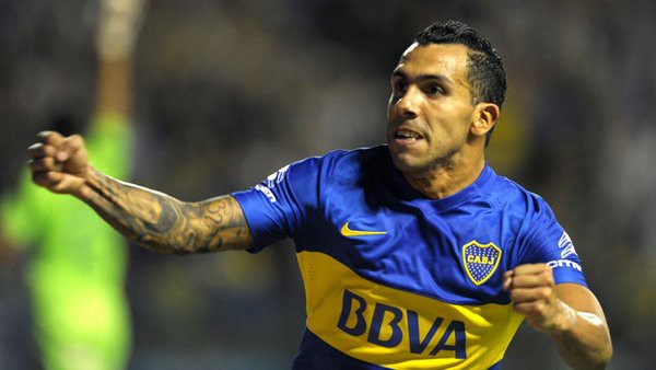 Carlos Tevez trong màu áo Boca Juniors.