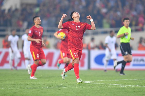 Vũ Văn Thanh là người khai thông thế bế tắc cho ĐTVN trong trận bán kết lượt về với Indonesia.