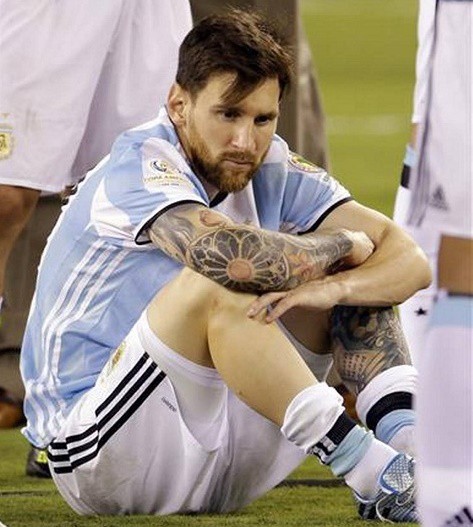 Adidas sẽ làm mọi cách để Messi rút lại ý định từ giã ĐT Argentina.