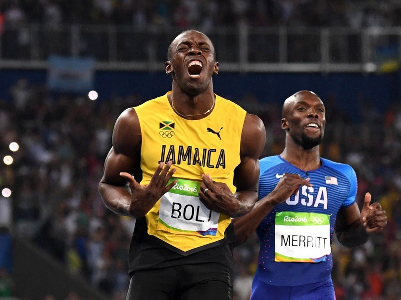 Usain Bolt tức giận dù giành HCV ở nội dung chạy 200m.