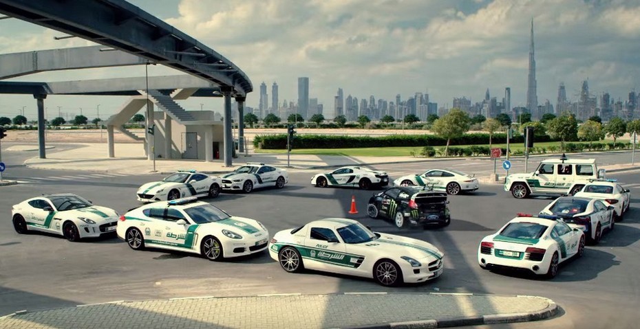 Đoàn siêu xe nổi tiếng của Dubai tham gia vào 1 video của ông hoàng Gymkhana Ken Block