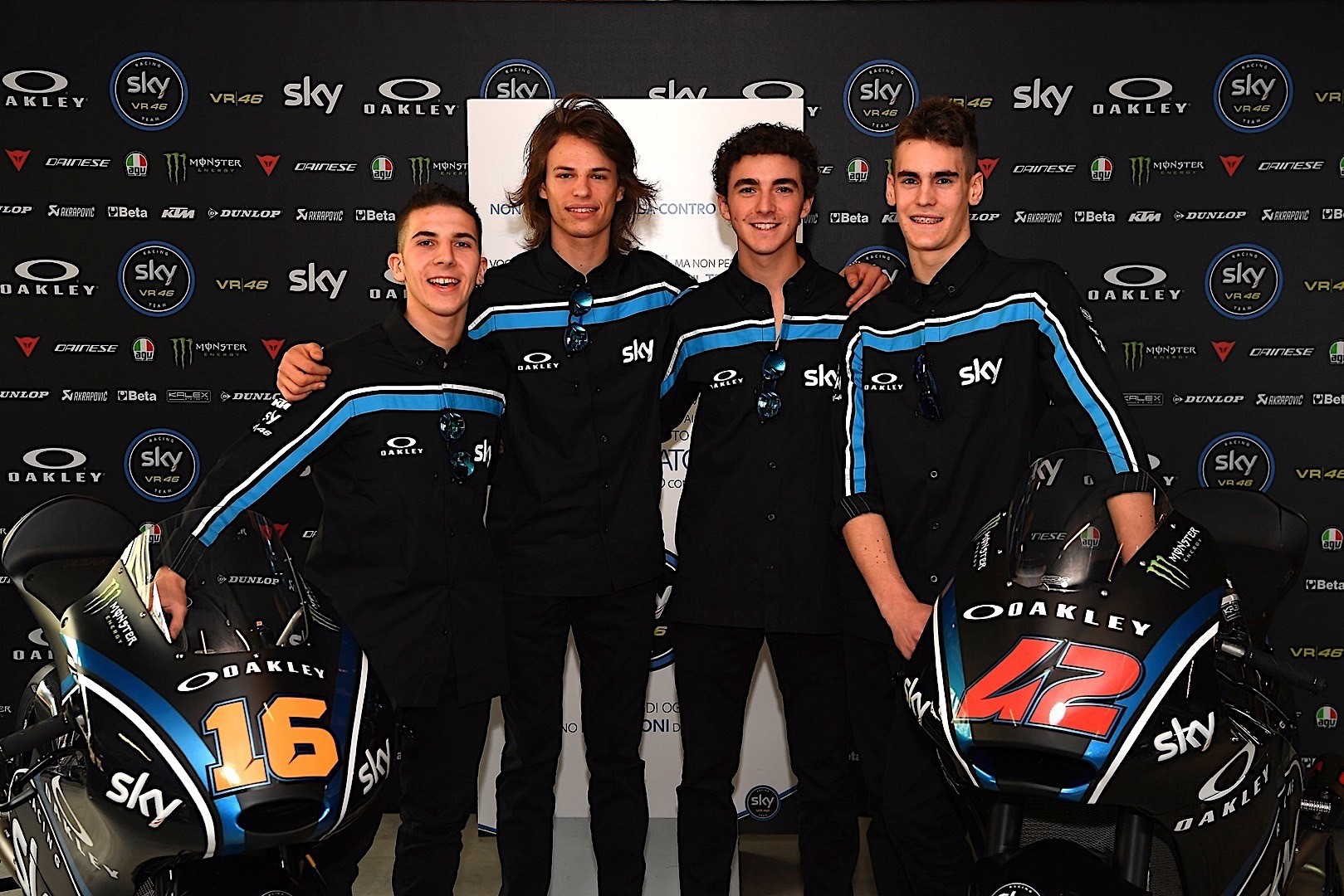 Các tay đua của SRT-VR46: Francesco Bagnaia, Stefano Manzi, Andrea Migno và Nicolo Bulega