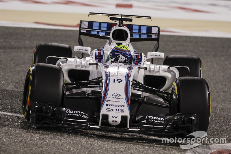 Felippe Massa trên chiếc xe đua FW40 của đội Williams