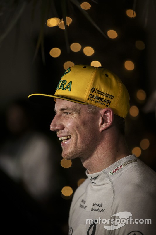 Tay đua Nico Hulkenberg đội Renault