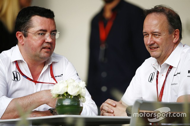 Giám đốc đội đua và giám đốc điều hành của đội McLaren
