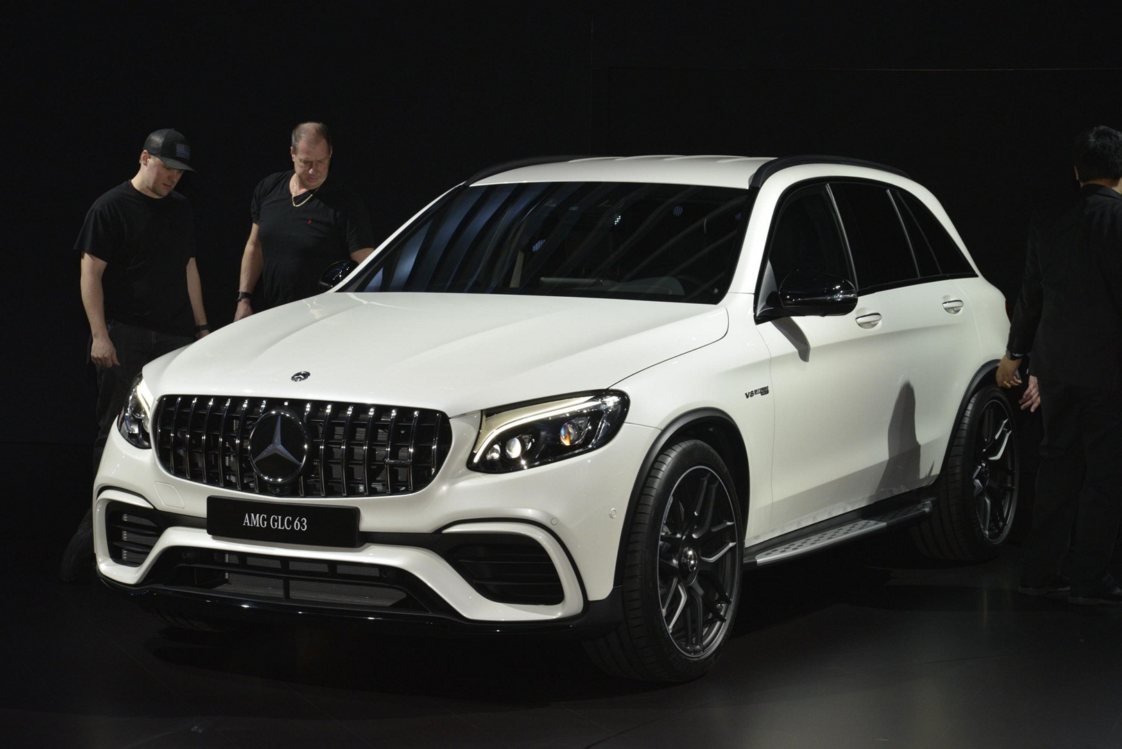 GLC 63S AMG là một trong những mẫu xe mà Mercedes mang tới khách hàng năm nay