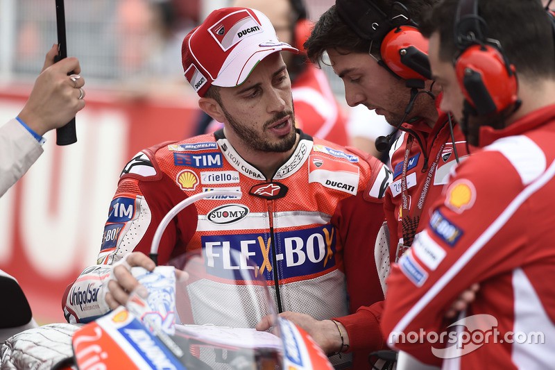 Theo Dovizioso thì Ducati cần cải thiện chiếc Desmosedici trước khi nghĩ tới giành chức vô địch