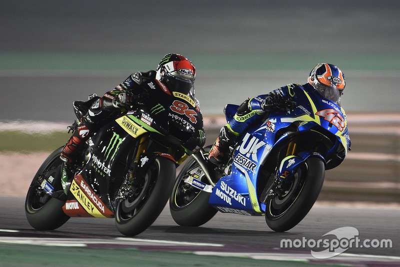 Alex Rins trong một đoạn giao tranh với Jonas Folger