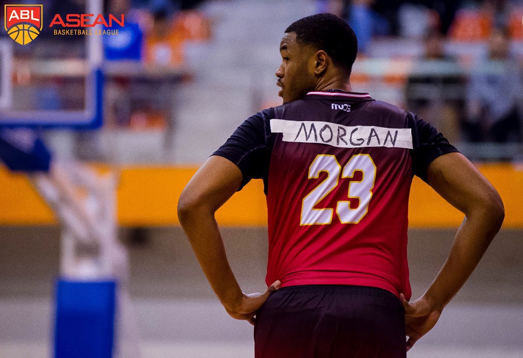 Ra mắt với chiếc áo chắp vá và một trận thua có lẽ là kỷ niệm khó quên với Morgan trong lần trở lại Saigon Heat. Ảnh: ABL.