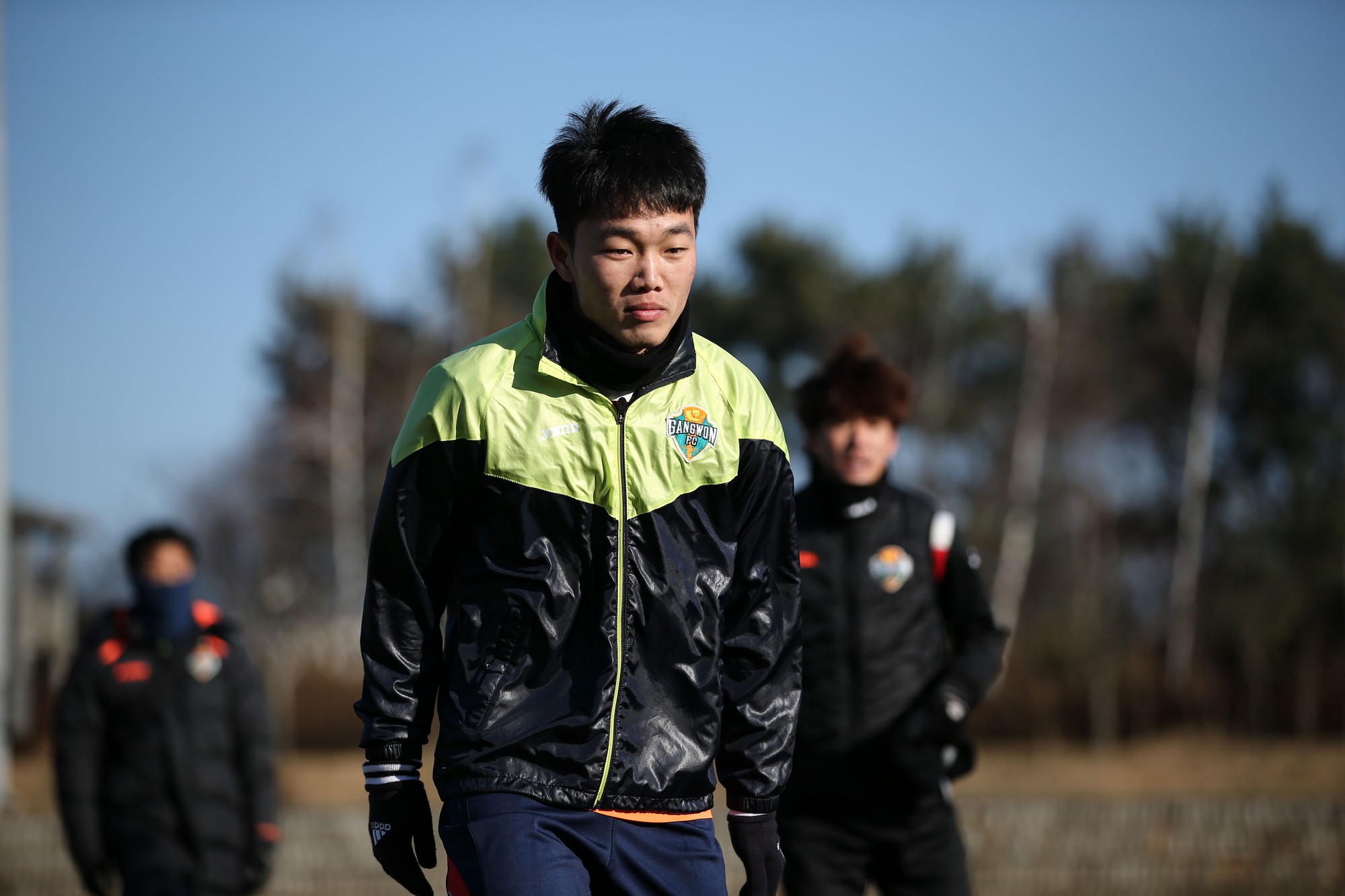 Mất khoảng 3 tuần để Xuân Trường bình phục chấn thương dây chằng mắt cá chân. Ảnh: Gangwon FC.
