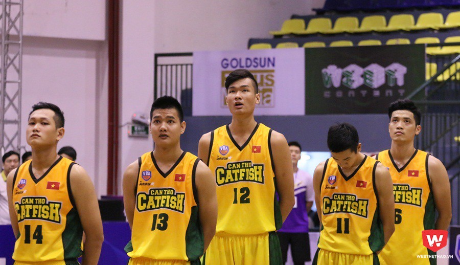 Sớm giành quyền vào play-off VBA 2017 là cơ hội để VĐV trẻ của Cantho Catfish được thể hiện nhiều hơn. Ảnh: Quang Thịnh.