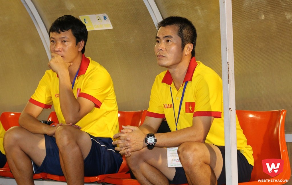 HLV Phạm Minh Đức (phải) muốn có trận đấu đẹp để phục vụ khán giả TPHCM. Ảnh: Quang Thịnh.