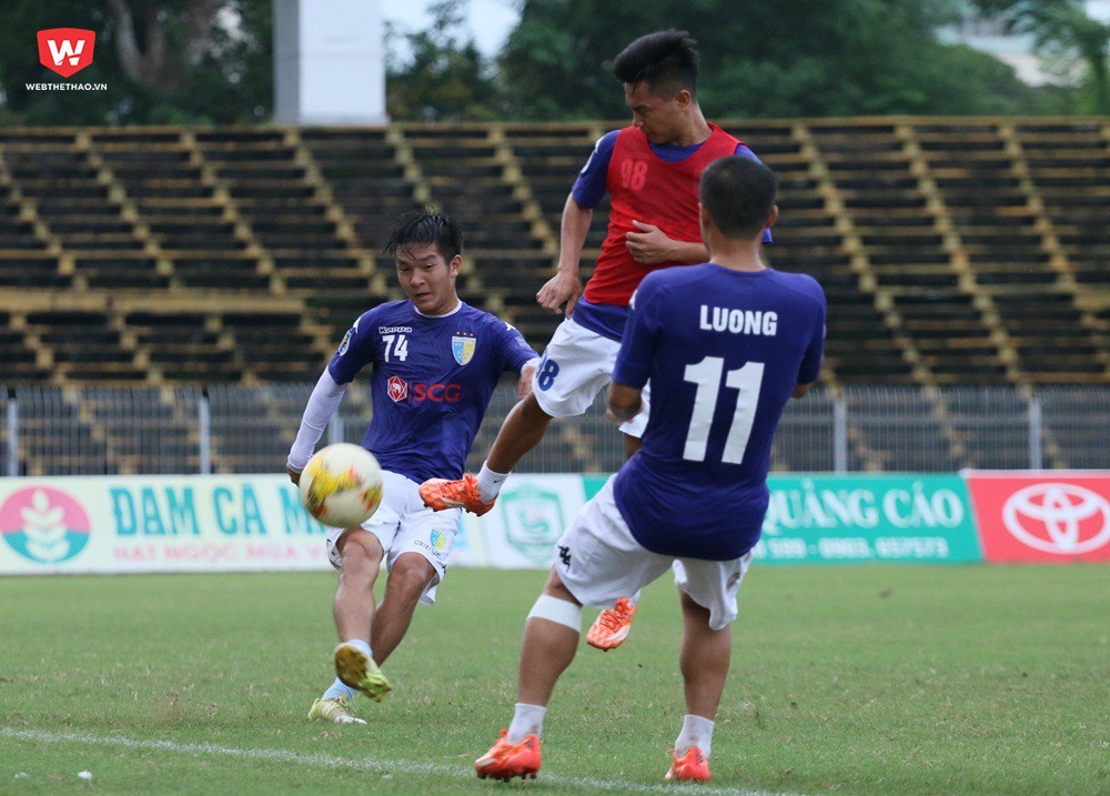 Chấn thương lỗ cơ hội dự U20 World Cup nhưng Thái Quý đã trở lại trong đội hình CLB Hà Nội. Ảnh: Quang Thịnh.