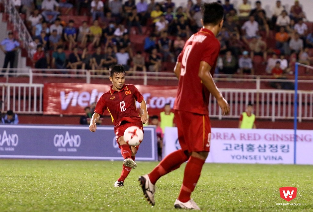 Tiền vệ Lương Hoàng Nam trong màu áo U20 Việt Nam. Ảnh: Quang Thịnh.