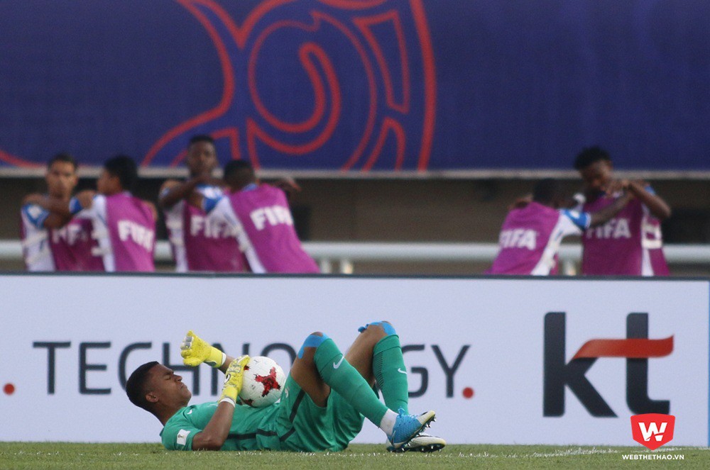 LaFont dính chấn thương trong trận gặp U20 Honduras. Ảnh: Quang Thịnh.