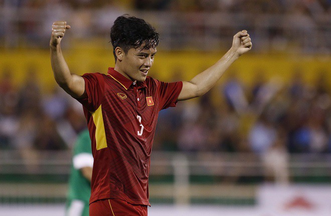 Trung vệ Hoàng Văn Khánh bị loại ở đội U23 Việt Nam.