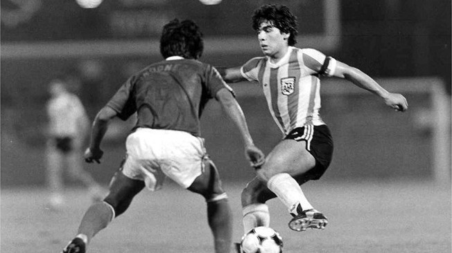 Ghi 6 bàn tại FIFA World Youth Championship 1979 tại Nhật Bản, Maradona 19 tuổi đi vào ngôi đền huyền thoại từ đó. Ảnh: FIFA.