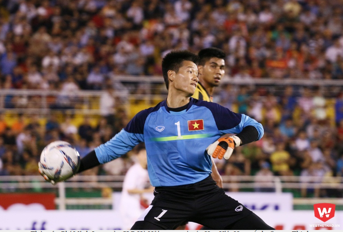 Kịp thời bình phục chấn thương, Phí Minh Long sáng cửa trở lại đội hình U23 Việt Nam. Ảnh: Quang Thịnh.