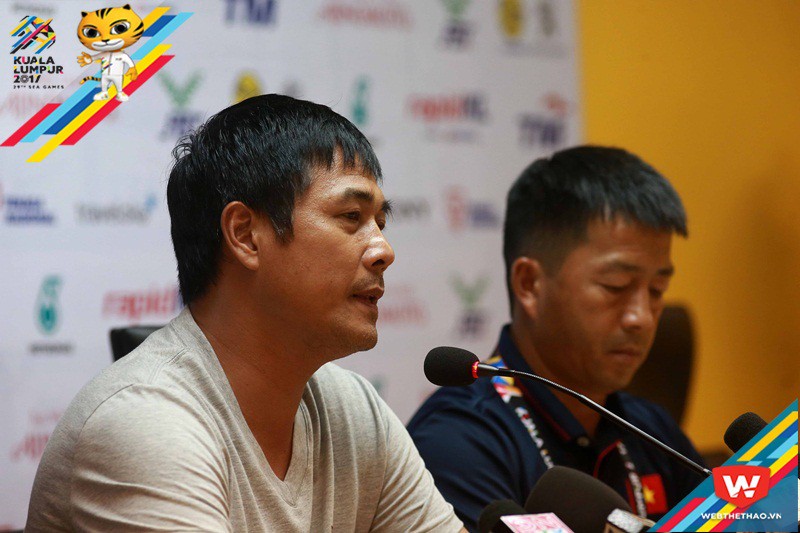 HLV Hữu Thắng không dự đoán một chiến thắng 4 bàn trước Indonesia và Thái Lan ở hai trận cuối. Ảnh: Hải Đăng.