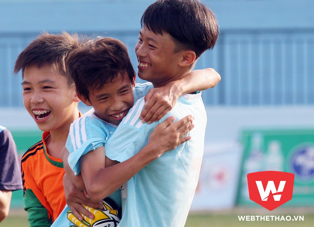 THCS Mai Xuân Thưởng (Nha Trang) là đại diện duy nhất còn sót lại từ Festival bóng đá học đường U13 năm 2016. Ảnh Văn Nhân