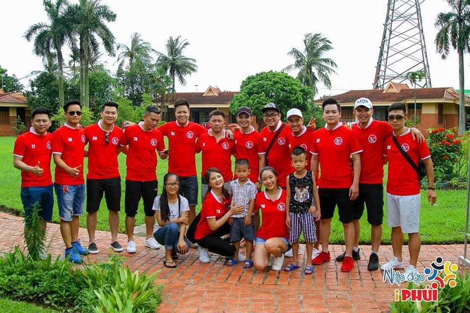 Tổ Ca FC gồm những ca sỹ, MC nổi tiếng đang sinh sống, công tác tại Hà Nội