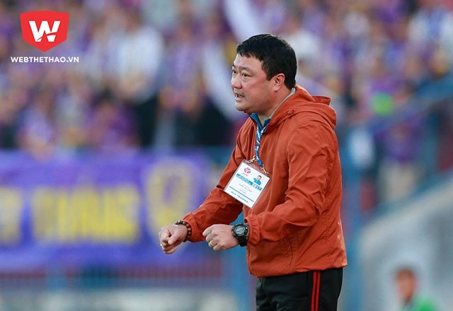 HLV Việt Hoàng cho rằng quả phạt penalty của Hải Phòng phải nhận trong trận hòa 1-1 trước Hà Nội không thực sự rõ ràng