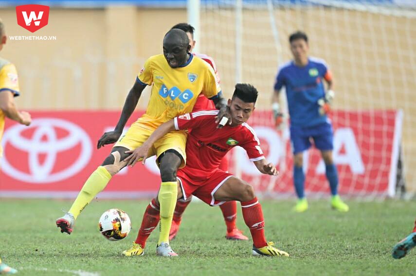 FLC Thanh Hoá quyết định chia tay Uche sau giai đoạn lượt đi V.League 2017. Ảnh Hải Đăng