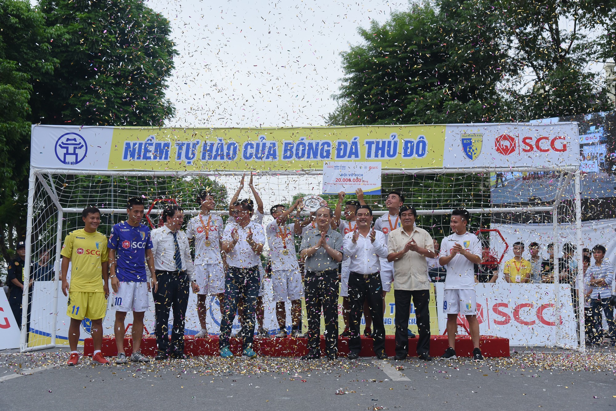FC Super vượt qua 49 đội bóng để trở thành nhà vô địch của Ngày hội đường phố ''Niềm tự hào bóng đá Hà Nội''