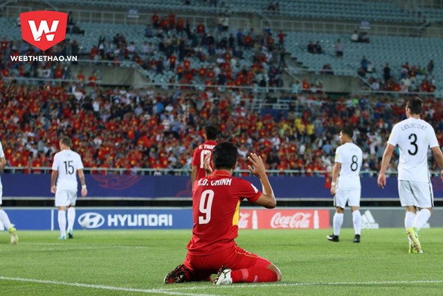U20 Việt Nam thể hiện sự tiếc nuối khi bỏ lỡ những cơ hội để giải quyết trận đấu. Ảnh Quang Thịnh