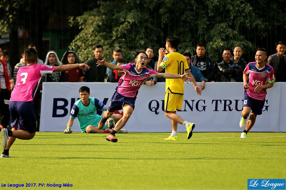 Huy ''con'' đóng vai người hùng trong chiến thắng đầu tiên của Thành Đồng ở Le League 2017