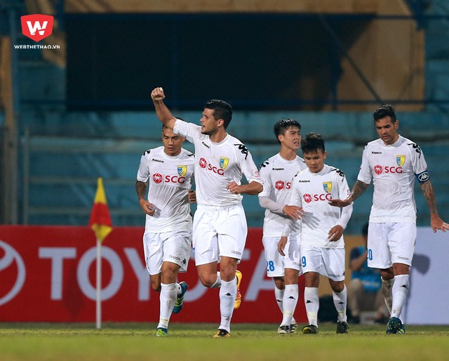 Hà Nội FC gặp tổn thất lớn về mặt lực lượng ở chuyến làm khách gặp Felda United. Ảnh Hải Đăng