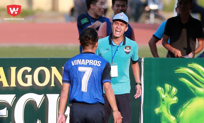HLV Hiệp cóc cho rằng tinh thần của các cầu thủ Vinapros đã chạm đáy, không còn muốn tiếp tục cống hiến cho đội bóng. Ảnh Hải Đăng