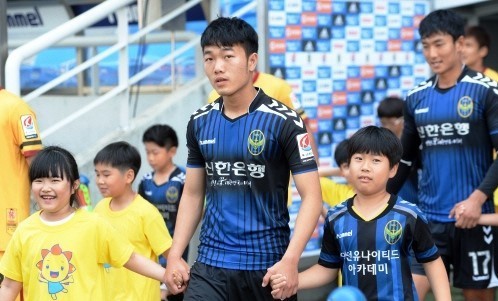 Xuân Trường đá chính, Incheon thắng trận quan trọng ở K.League