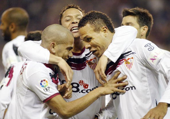 Bộ 3 Brazil, Alves, Adriano và Luis Fabiano trong màu áo Sevilla