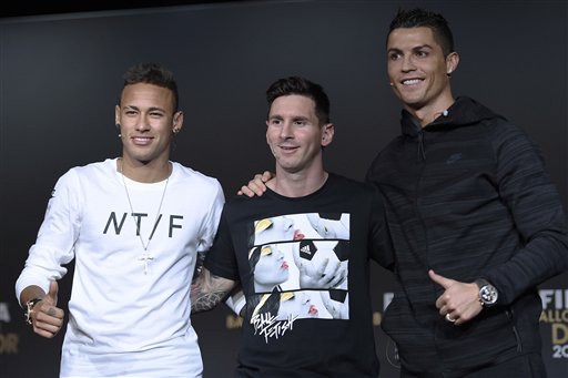 Ronaldo, Messi và Neymar chụp hình cùng nhau