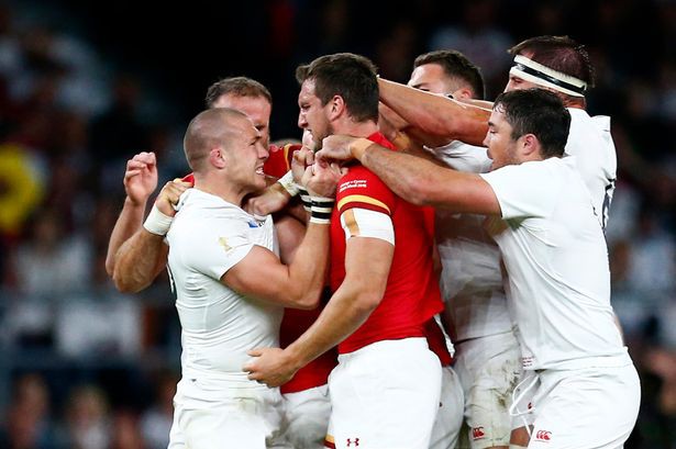 Những trận rugby giữa Xứ Wales và Anh luôn rất quyết liệt