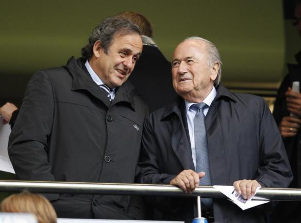 Michel Platini và Sepp Blatter