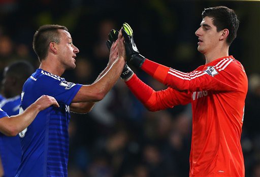 2 trụ cột Courtois và Terry đã sẵn sàng tái xuất