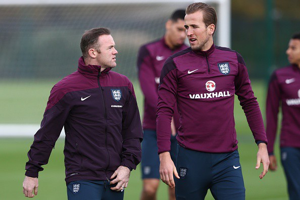 Wayne Rooney và Harry Kane